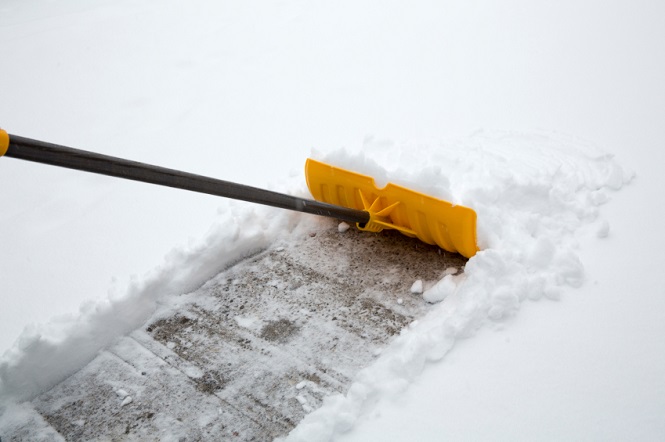snow shovel.jpg